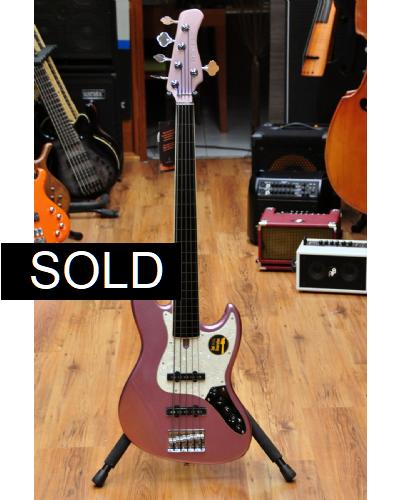 Sire Marcus Miller V7 Alder-5 Fretless (2nd Gen) BURGUNDY
